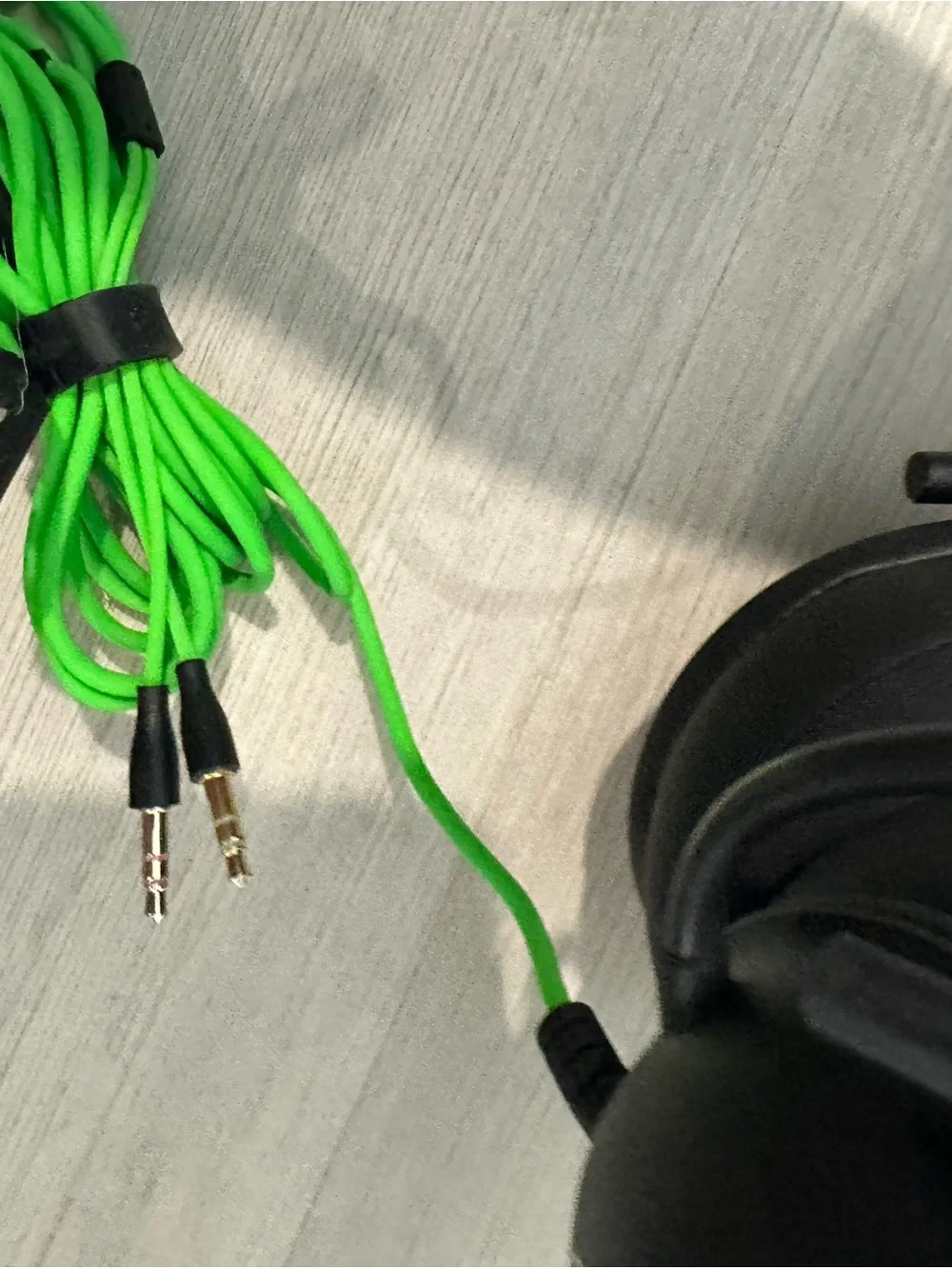 Razer BlackShark V2 X Wired Gaming Headset 3.5mm Black/Green w/ Box NIB